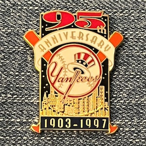 1997年ニューヨークヤンキースピンバッジ〜95周年記念〜MLB〜野球