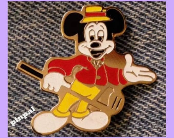 Mickey Mouse Golf Brooch Pin ~ Walt Disney Productions ~ 80's vintage