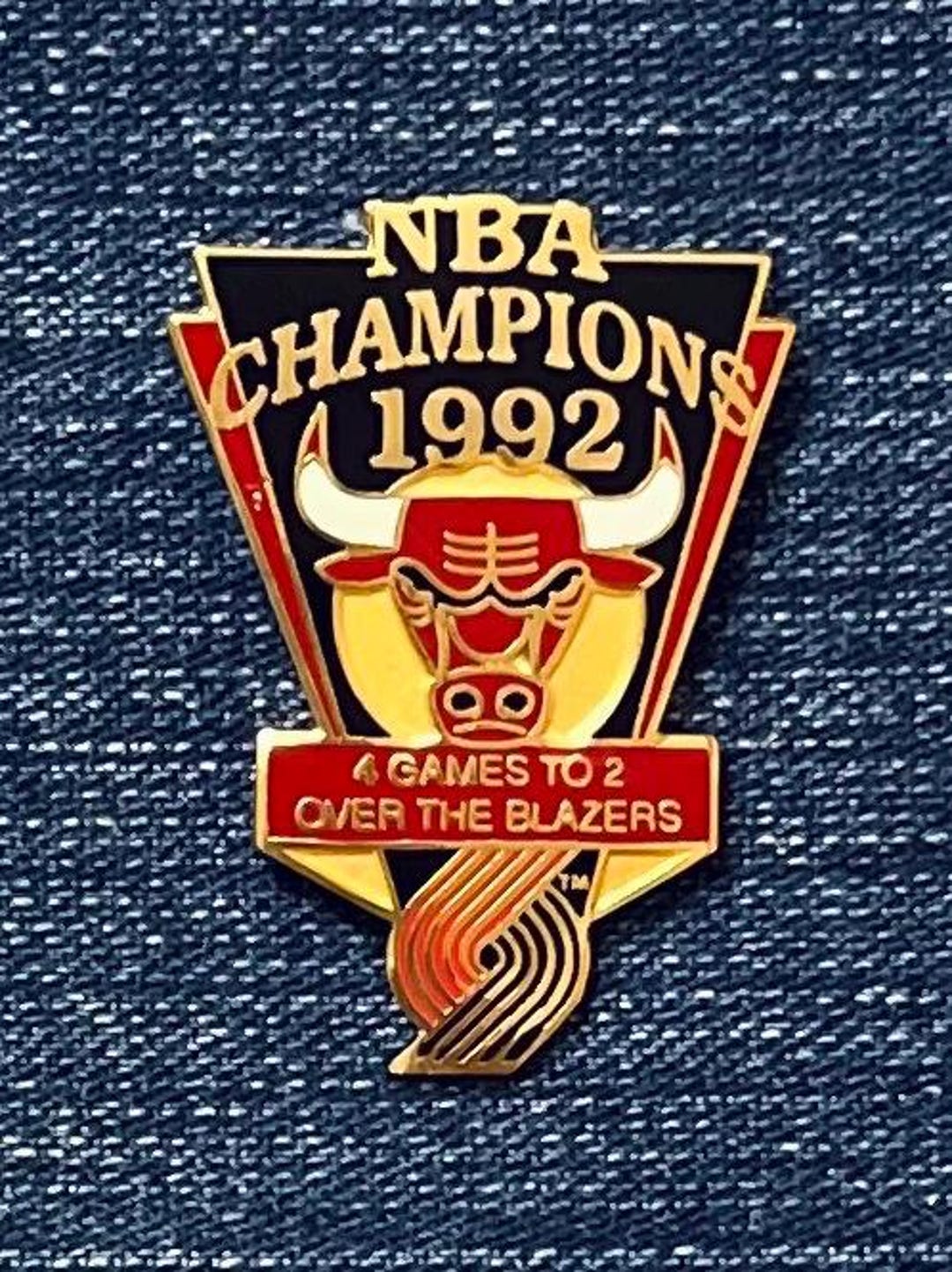 シカゴ・ブルズのヴィンテージピンバッジ ~ 1992年NBAチャンピオン