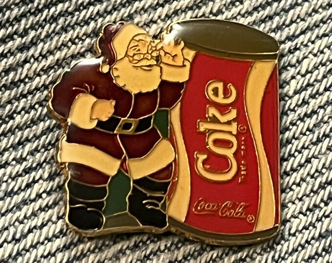 Coca Cola Lapel Pin ~ Vintage 1986 ~ Santa Clause ~ Coke Can