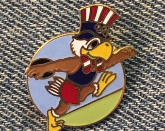Discus Olympic Brooch Pin ~ Track & Field ~ 1984 ~ Los Angeles ~ LA ~ Mascot ~ Sam the Eagle
