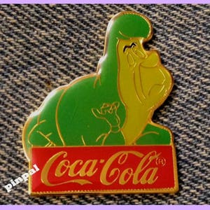 Disney Pin ~ Caterpillar ~ Alice in Wonderland Movie ~ 15th anniversary ~ WDW ~ 1986 ~ Coca Cola ~ Coke