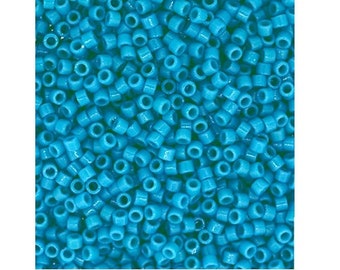 Delica Glass Seed Beads Round #11 Duracoat® opaque teal DB2133
