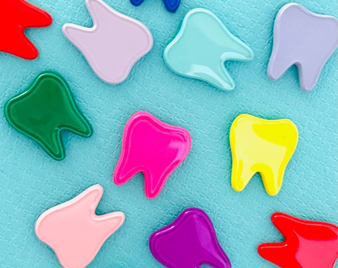 Tooth Pin, Dental Pin, Uniform Pin, Dental Assistant Pin, Dental Hygiene Pin, Dental Office Gift