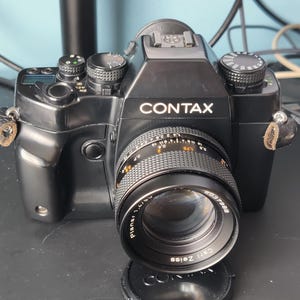 Contax RX with Contax Carl Zeiss Planar T* 50mm 1.4 - fully working & good condition