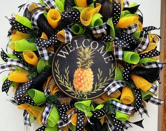 Pineapple Wreath, Spring Wreath, Pineapple Wreath for your door, Summer Wreaths for your door, Pineapple Wreath for front door, Wreath