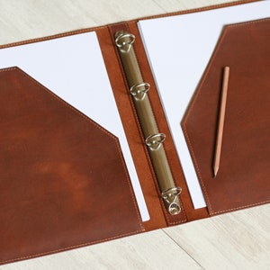 Personalized leather 3 ring binder portfolio folder with pockets – DMleather