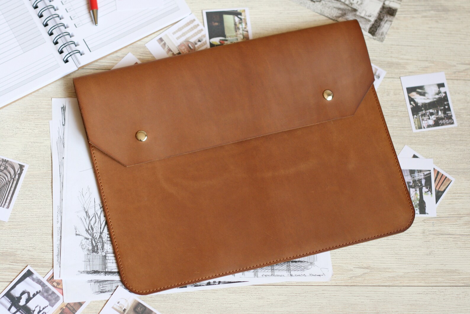 Handmade Crazy Horse Leather Folder: Personalized Document Holder A4/A3 ...