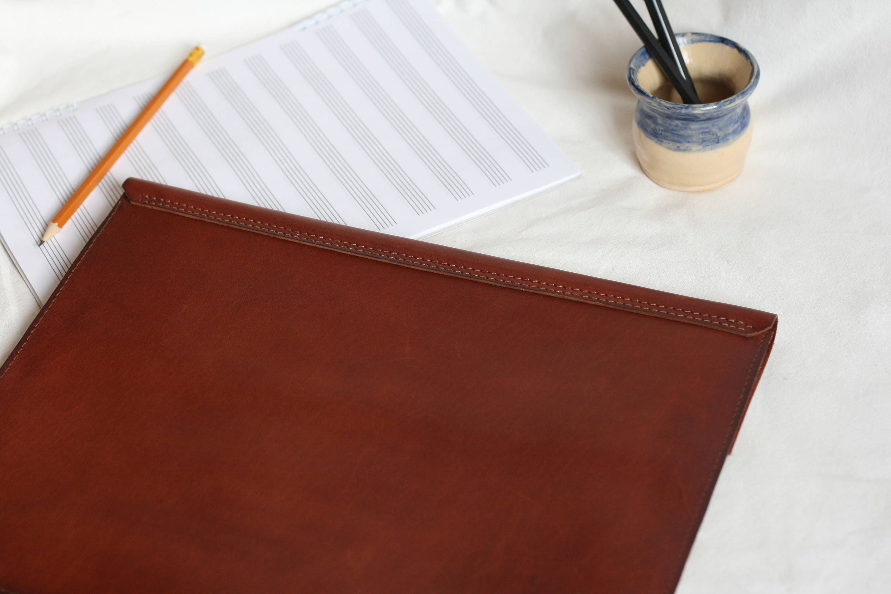 Handmade Crazy Horse Leather Folder: Personalized Document Holder A4/A3 ...
