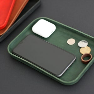 Bandeja de cuero para decoración, bandeja minimalista para valet, bandeja personalizada de cuero, regalo para hombres, bandeja personalizada para valet, organizador de escritorio