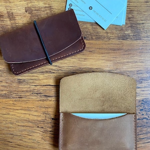 Portafoglio in pelle personalizzato Porta biglietti da visita fatto a mano Porta biglietti da visita da uomo Portafoglio da sposo Regalo da uomo Portafoglio sottile