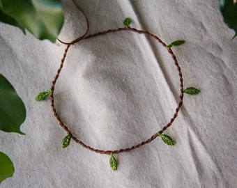 Macrame Leaf Necklace - Macrame Choker Necklace - Leaf Necklace - Elven Jewelry - Macrame Necklace - Fairy Jewelry - Earthy Jewelry
