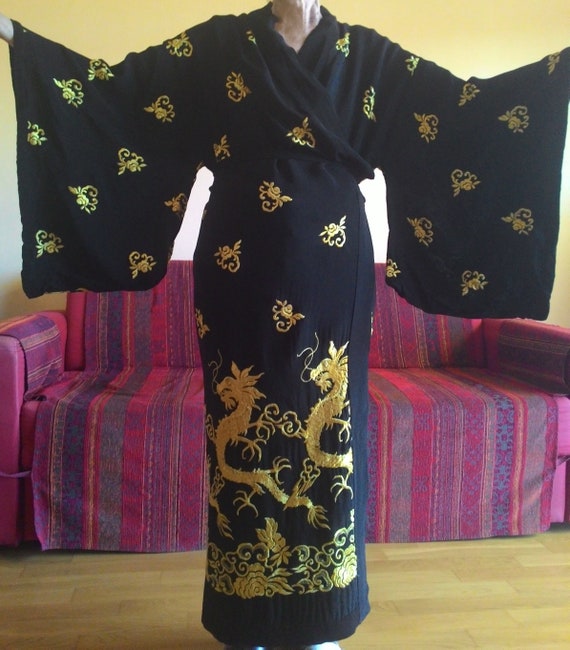 Vintage Kimono 1930s pure silk dragons embroidere… - image 1