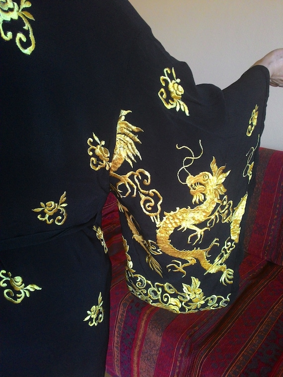 Vintage Kimono 1930s pure silk dragons embroidere… - image 10