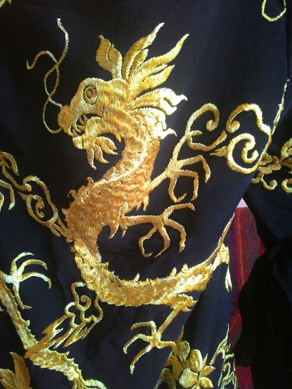 Vintage Kimono 1930s pure silk dragons embroidere… - image 5