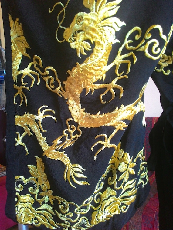 Vintage Kimono 1930s pure silk dragons embroidere… - image 4