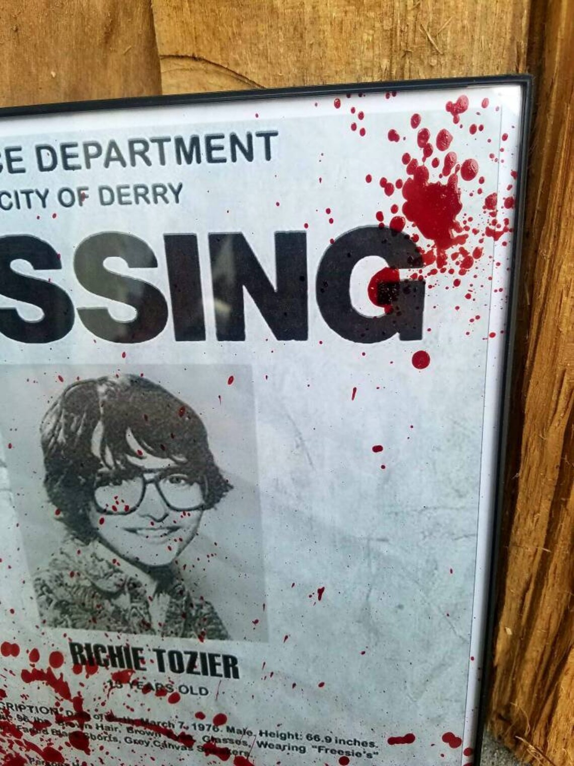 IT Richie Tozier Missing Print 8x10 bloody Print horror art | Etsy