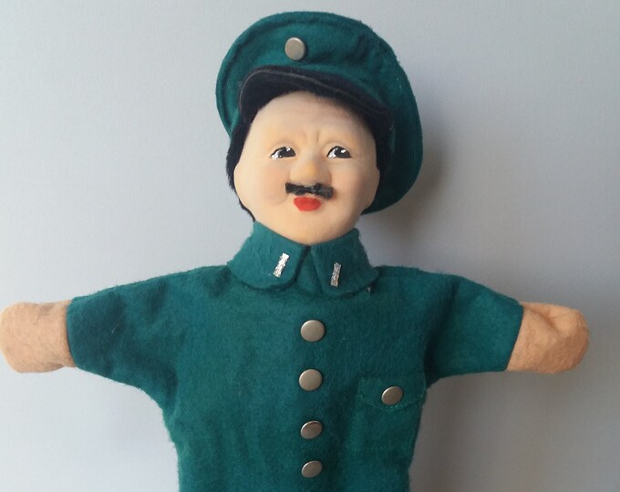 Vintage German Hand Puppet Soldier, Fairy Tale Doll, DRESDNER KUNSTLER