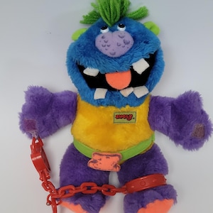 ZUGLY Hug A Monster Plush Soft Toy Vintage 1986