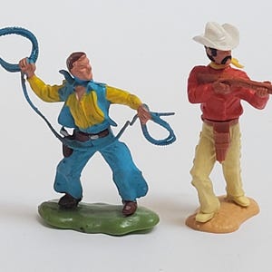 Vintage 1971 Britains LTD American Cowboys Wild West Collector Figures for Nostalgic Displays & Playful Decor