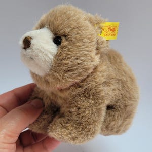 Vintage Steiff Browny Das Grizzly-Bärjunge, das auf allen Vieren steht 5 Zoll, ID - 1445/12, 1970er Jahre