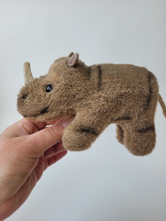 Steiff - シュタイフ★Rhinoceros Nosy完品★犀/ライノセロス★Steiff Rhino Nosy Steiff 1310.00 Vintage German. For Sale at Ruby Lane