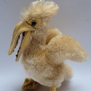 Steiff Pelican Piccy Stuffed Animal smallest 6 in  Mohair,Hardstuffed,Glass Eyes, Vintage 1959 to 1961 only