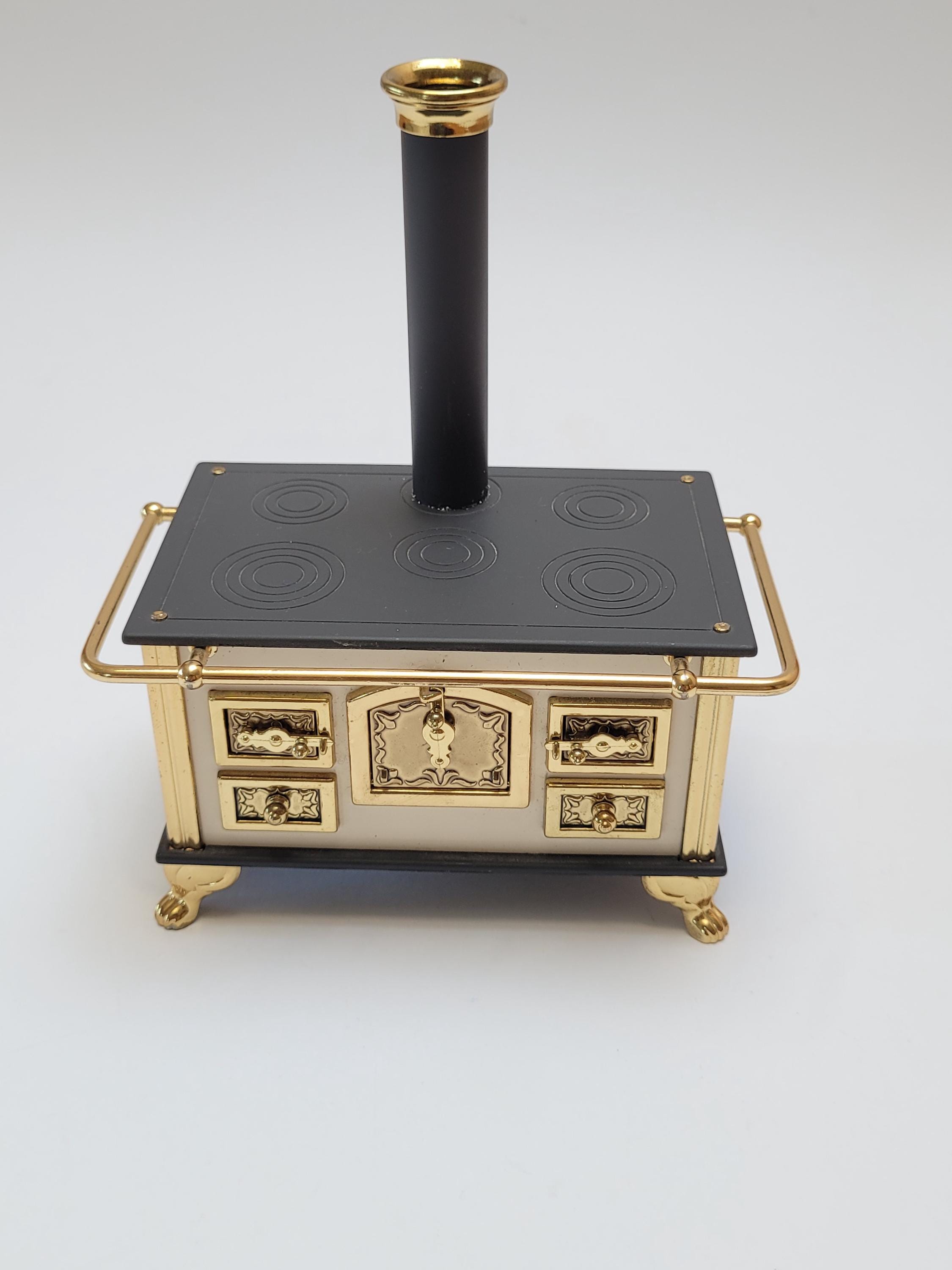 Miniature Dollhouse Metal Kitchen Stove by Bodo Hennig–vintage