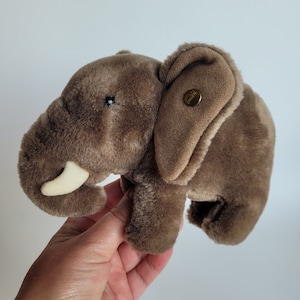 Vtg 1970s Steiff Elephant Grey Plush Stuffed Toy,5inch , Button