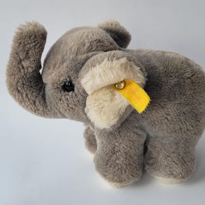 Vintage Steiff Elephant Grey Plush Stuffed Toy,6 inch , Button