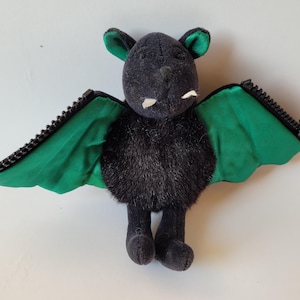 Jellycat Zippy Zappy Vampire Bat Plush Soft Toy with Green Wings 5&quot; Vintage 1999 RETIRED Hard To Find