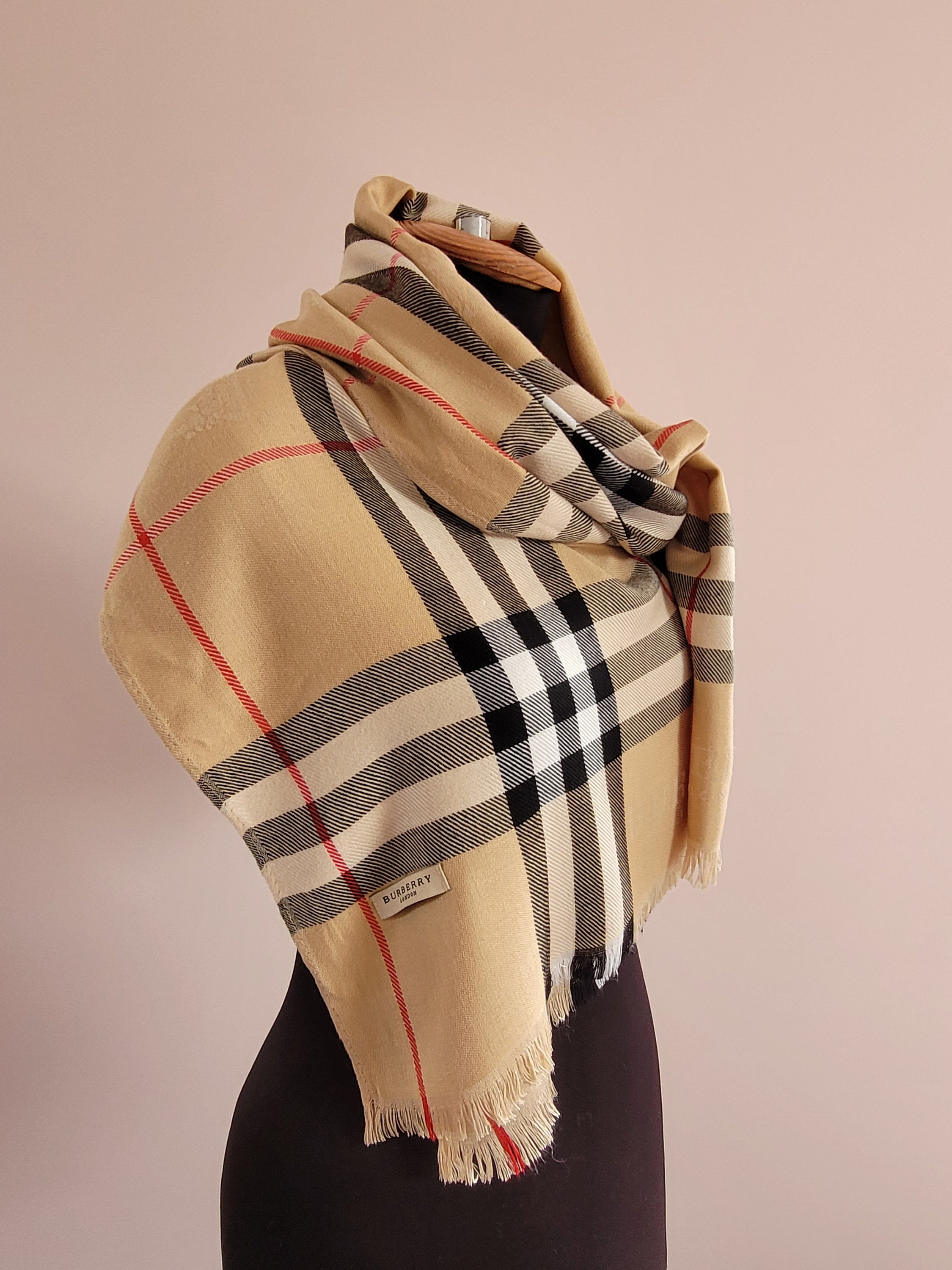 Vintage Burberry Check Scarf ,oversize Shawl 82 Vintage Burberry Check Scarf ,oversize Shawl 82