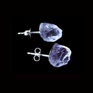 Leichte Amethyst Ohrstecker: 14k Gold-gefüllt oder .925 Sterling Silber