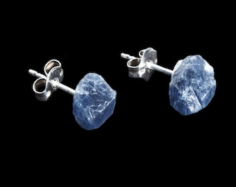 Uncut Sapphire : .925 Sterling Silver studs ( 6mm size)