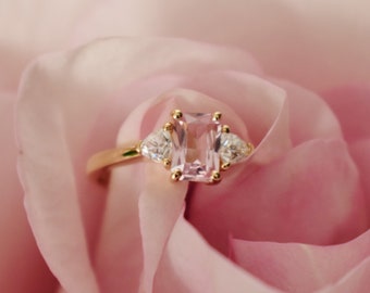 Peach sapphire engagement ring. Promise ring. Trillion engagement ring. Yellow gold engagement ring. Gemstone ring by Eidelprecious