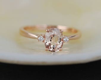 Karamel saffier verlovingsring. Belofte ring. Ovale verlovingsring. 3 stenen ring. Roségouden verlovingsring. Edelsteen ring van Eidelprecious