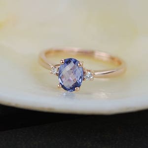 Lavender sapphire engagement ring. Promise ring. Oval engagement ring. 3 stone ring. Rose gold engagement ring. Gemstone ring Eidelprecious