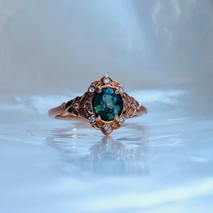 Vintage inspired Green Sapphire Engagement Ring Round Sapphire Ring 14k Rose Gold, Multi Stone Ring Unique Sapphire Ring Elegant Ring image 7