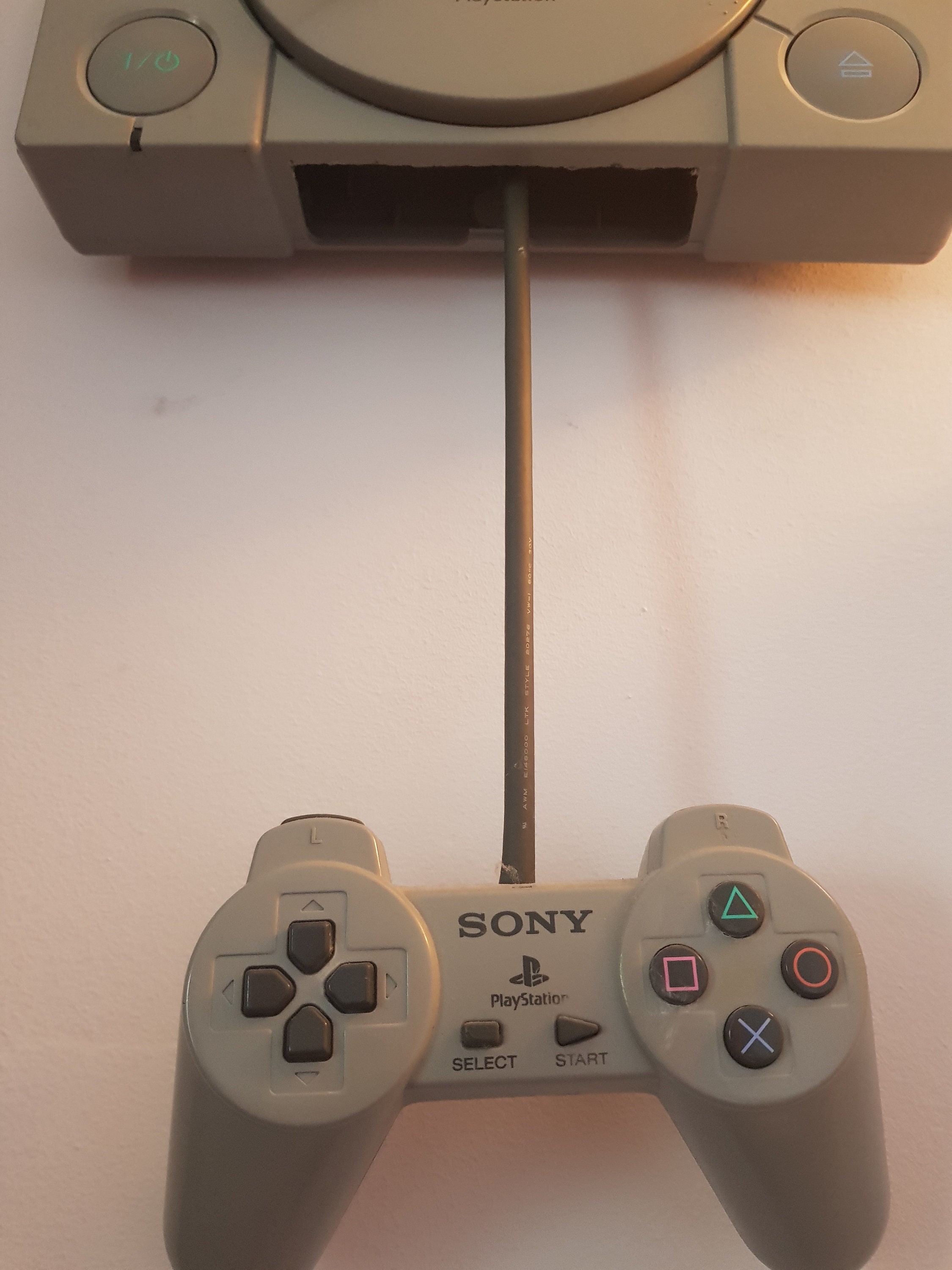 часы playstation 1