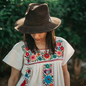 Mexican Embroidered Blouse, Vintage Mexican Top, Hand Embroidered Mexican Blouse, Boho Blouse, Mexican Folk Blouse, Boho Outfit,Gift for her