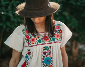 Mexican Embroidered Blouse, Vintage Mexican Top, Hand Embroidered Mexican Blouse, Boho Blouse, Mexican Folk Blouse, Boho Outfit,Gift for her