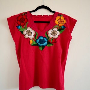 Mexican Floral Blouse, Colorful Mexican Clothing, Mexican Embroidery, Gift for her, woman blouses, Gift under 35, Secret Santa Fuchsia