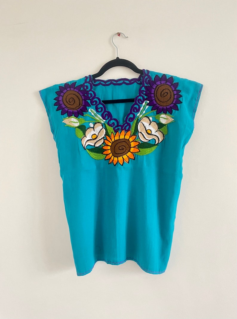 Mexican Floral Blouse, Colorful Mexican Clothing, Mexican Embroidery, Gift for her, woman blouses, Gift under 35, Secret Santa Blue