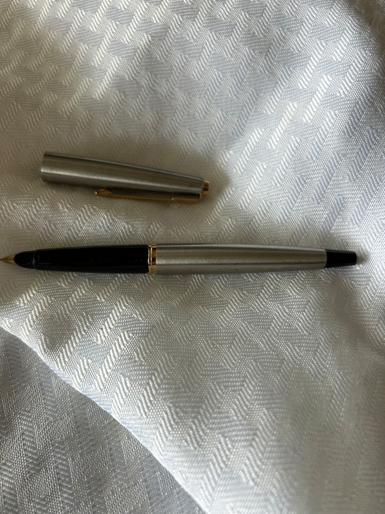 Vintage Parker 45 flighter fountain pen image 5