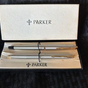 Vintage Parker 45 flighter fountain pen