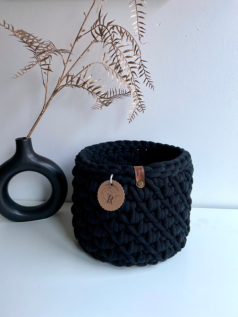 Available immediately Crochet basket, Jumbo Bobbiny Round Black. image 1