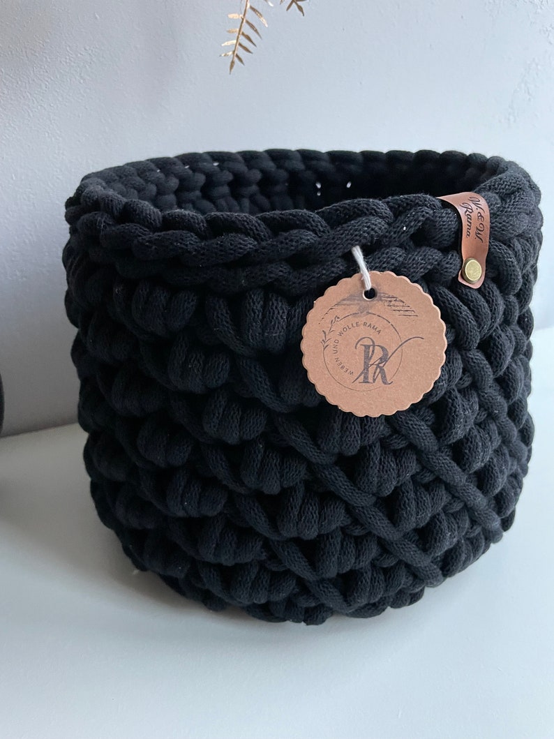 Available immediately Crochet basket, Jumbo Bobbiny Round Black. image 2