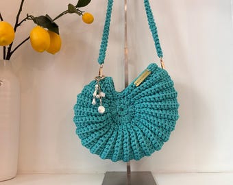 Disponible de inmediato, bolso de ganchillo con forma de concha "Ariel", Laguna Azul, tejido a ganchillo, hecho a mano, bolso de ganchillo, bolso de mano