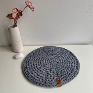 Immediately available! Coaster, placemat Bobbiny round, in neutral pattern, 30 cm placemat crocheted