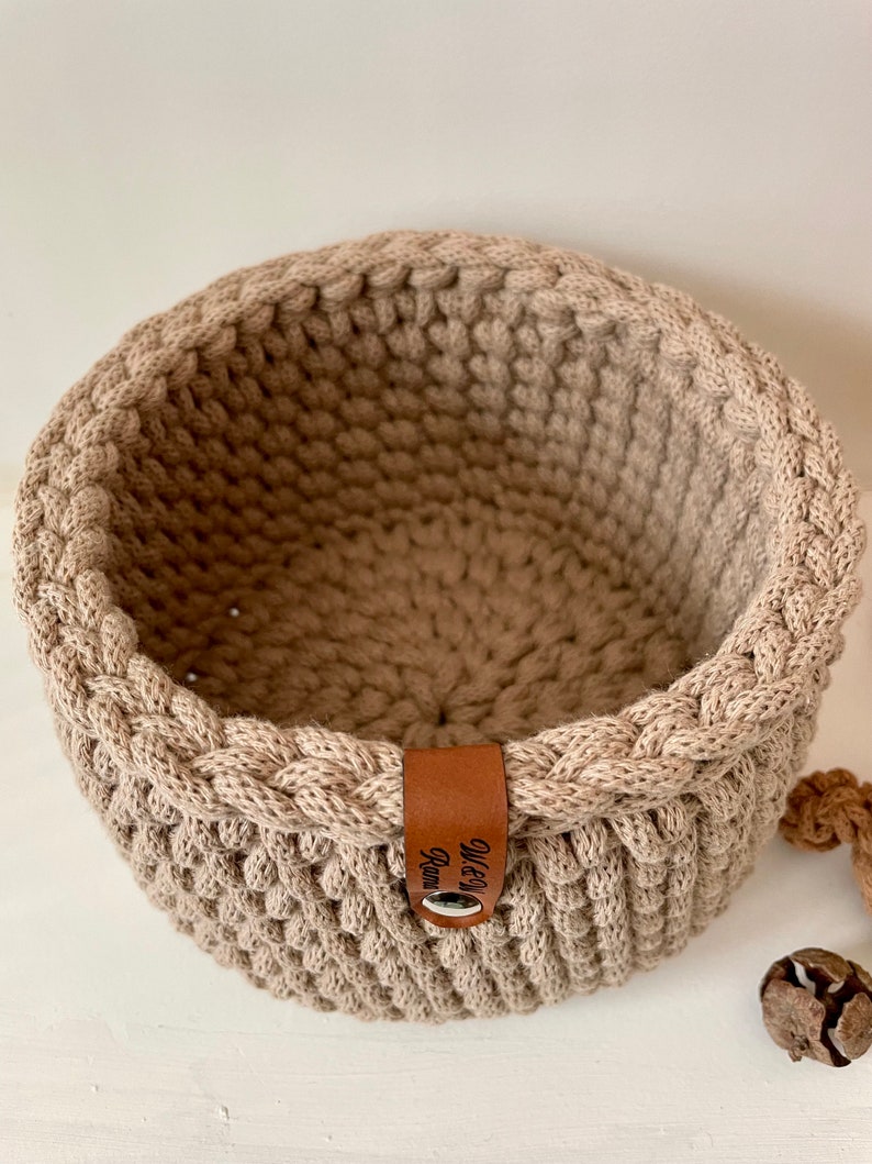 Utensilo crochet basket modern with lid, round 16 cm diameter, Bobbiny image 6